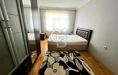 Cadde Üzeri, Geniş, Merkezi Konumda, 2 Balkonlu Kiralık Daire