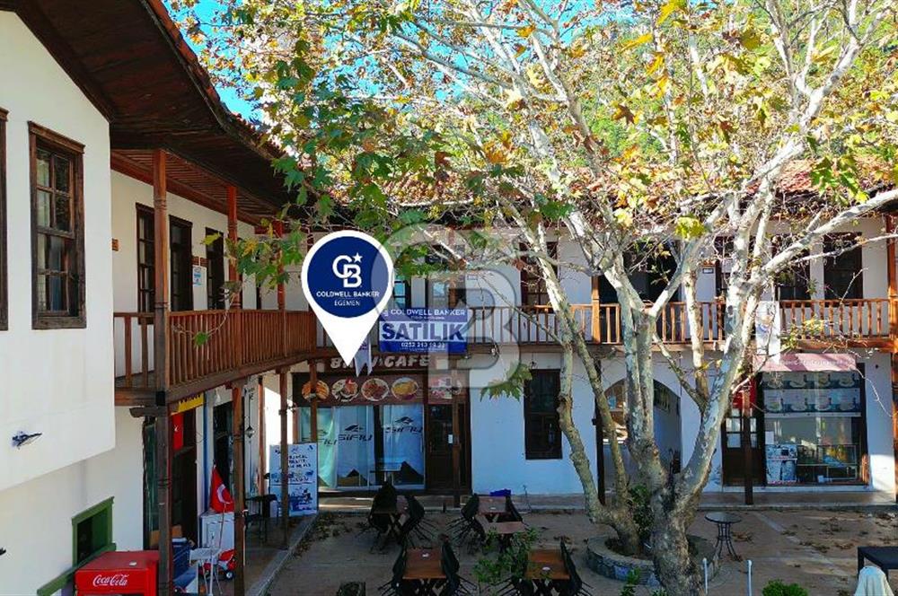 Akyakada Değerli Lokasyonda Satılık Dükkan