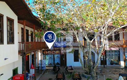 Akyakada Değerli Lokasyonda Satılık Dükkan