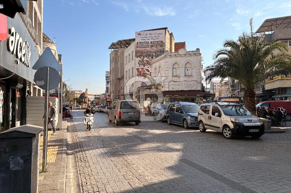 MUSELAND- TURGUTLU FAYTON PAZARINDA SATILIK DÜKKANLAR VE EVLER
