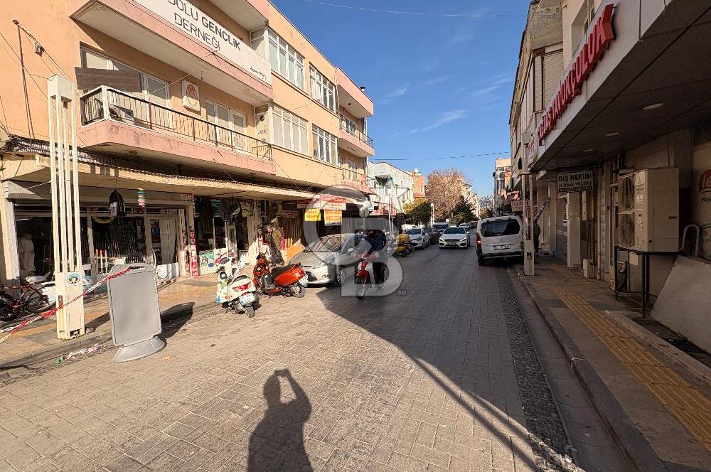 MUSELAND- TURGUTLU FAYTON PAZARINDA SATILIK DÜKKANLAR VE EVLER