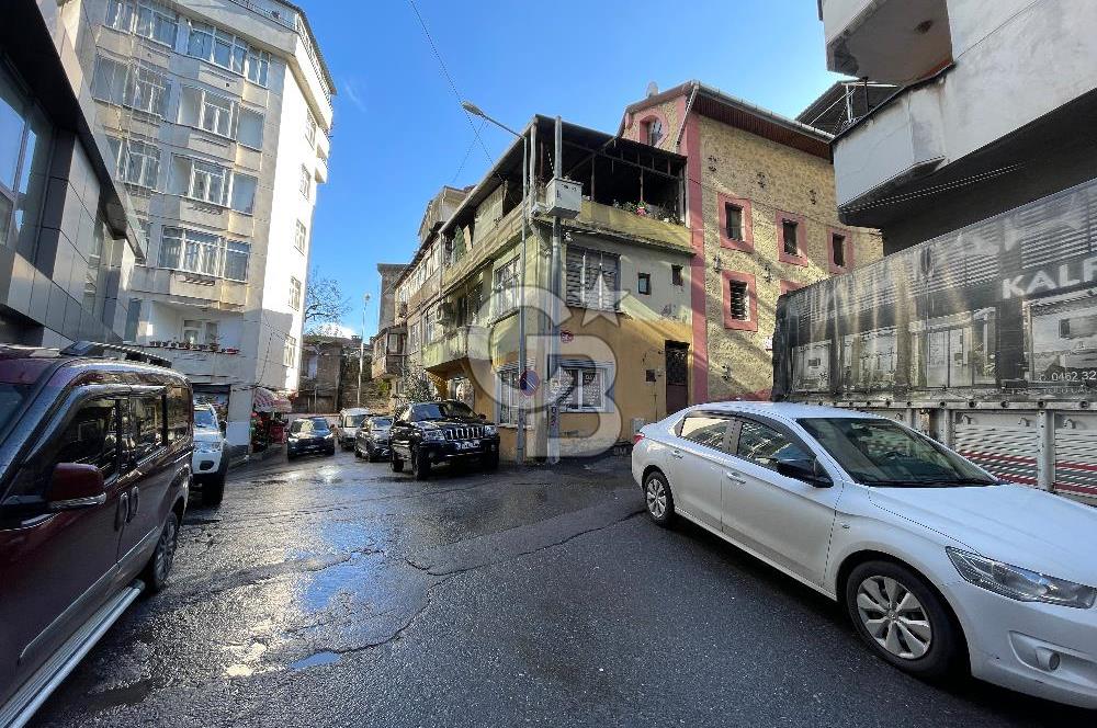 MEYDAN'A YÜRÜME MESAFESİNDE KİRALIK DAİRE