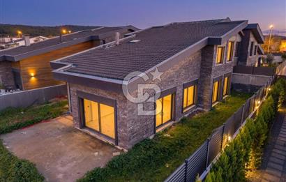 URLA KUŞÇULAR SATILIK MÜSTAKİL VİLLA 