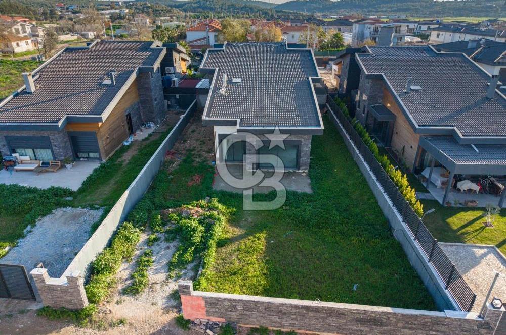 URLA KUŞÇULAR SATILIK MÜSTAKİL VİLLA 