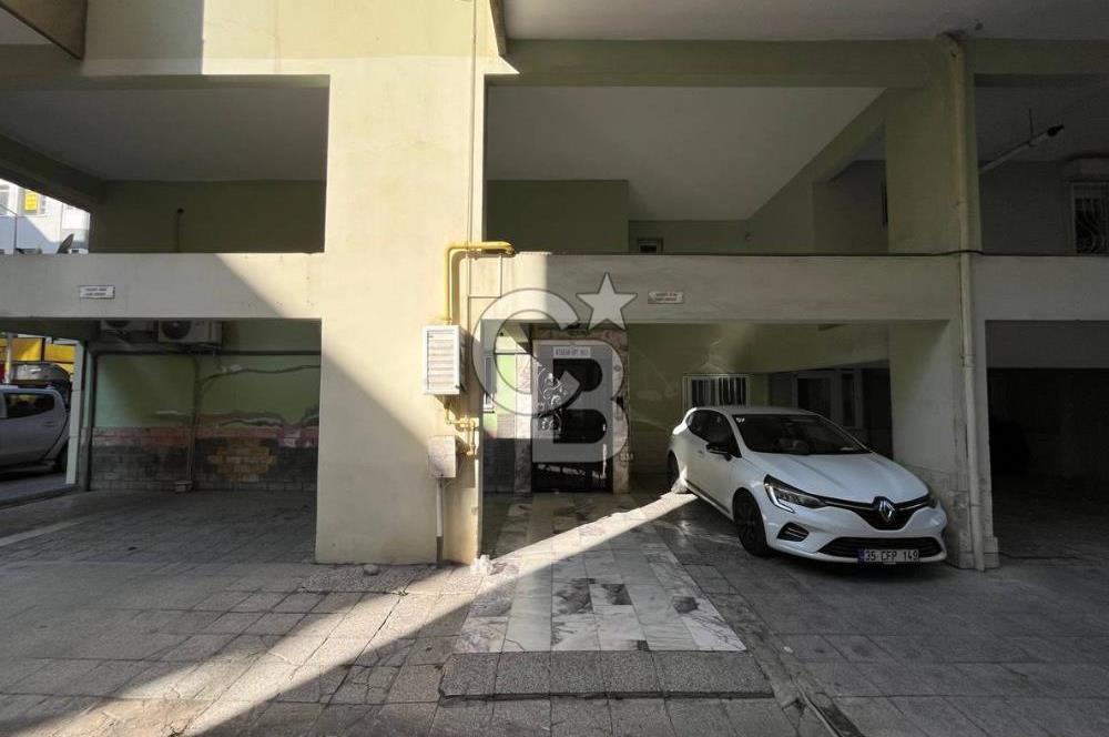 Karşıyaka Atakent'te Aydınlık Ve Ferah Kiralık 3+1 Daire