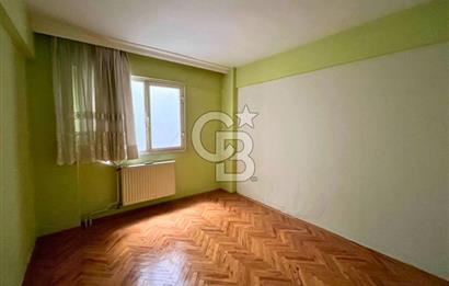 Karşıyaka Atakent'te Aydınlık Ve Ferah Kiralık 3+1 Daire