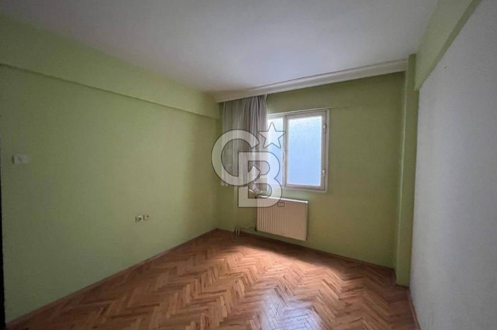 Karşıyaka Atakent'te Aydınlık Ve Ferah Kiralık 3+1 Daire