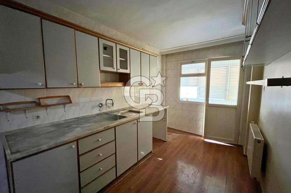 Karşıyaka Atakent'te Aydınlık Ve Ferah Kiralık 3+1 Daire