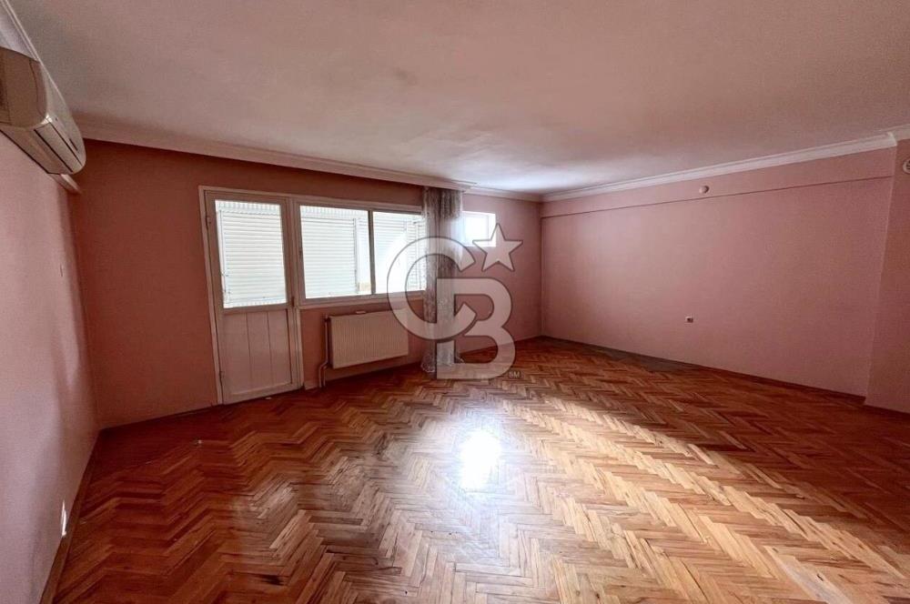 Karşıyaka Atakent'te Aydınlık Ve Ferah Kiralık 3+1 Daire