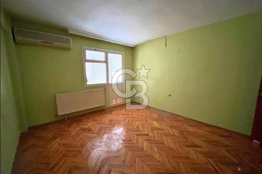 Karşıyaka Atakent'te Aydınlık Ve Ferah Kiralık 3+1 Daire