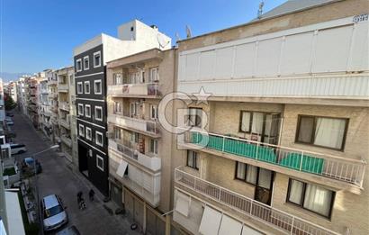 Karşıyaka Atakent'te Aydınlık Ve Ferah Kiralık 3+1 Daire