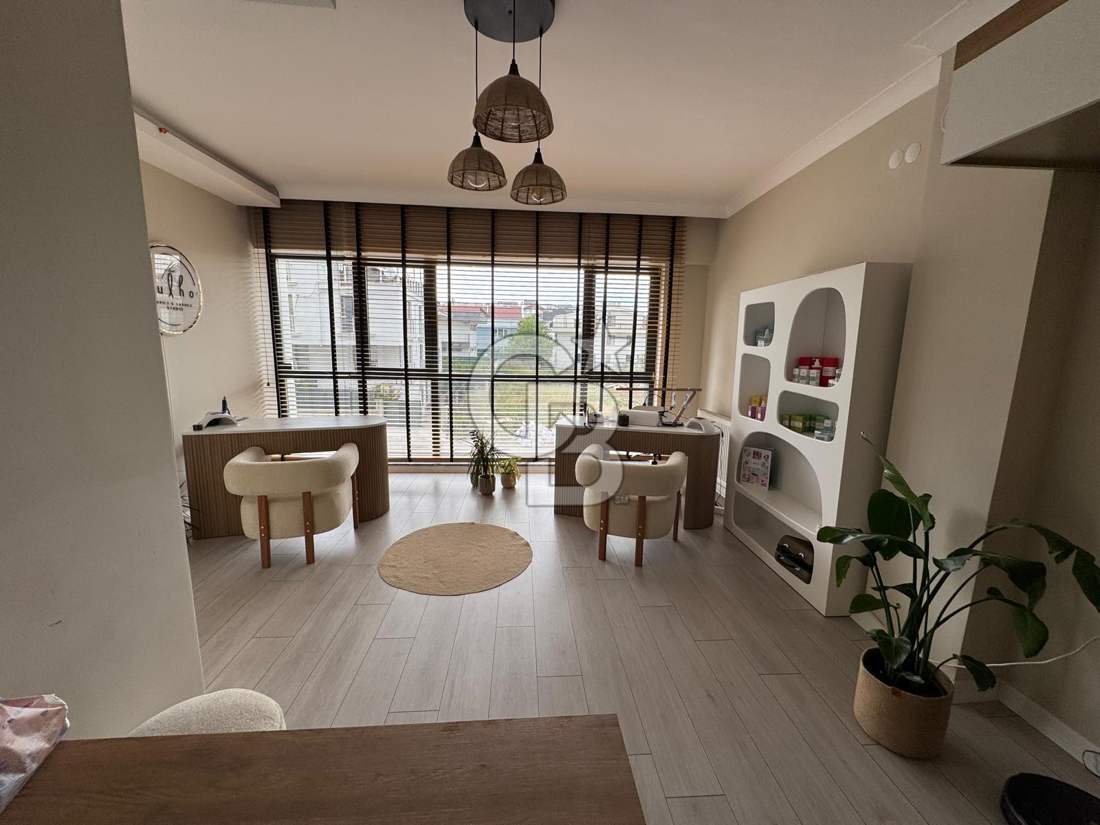 CB EXPER BATIKENT YENİ BATI MERKEZİ KONUMDA KİRALIK OFİS