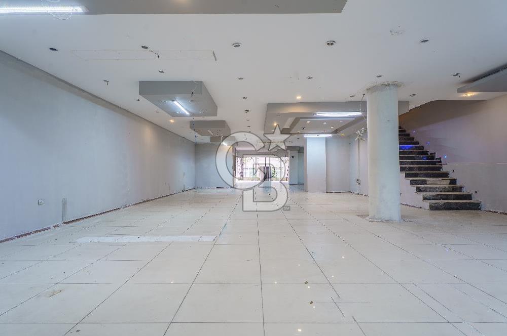 ÜSKÜDAR YAVUZTÜRK'TE 1200M EMSALSİZ KİRALIK PLAZA