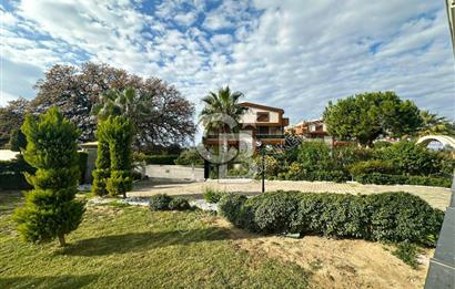 KUŞADASI MARİNA SATILIK 2+1 HAVUZLU DEV BALKONLU MÜSTAKİL TADINDA