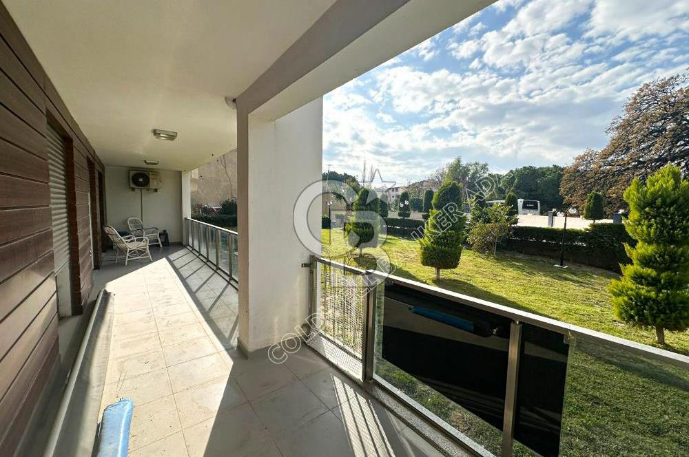 KUŞADASI MARİNA SATILIK 2+1 HAVUZLU DEV BALKONLU MÜSTAKİL TADINDA