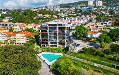 KUŞADASI MARİNA SATILIK 2+1 HAVUZLU DEV BALKONLU MÜSTAKİL TADINDA