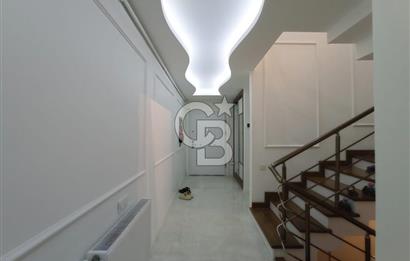 MİMAROBA MERKEZİ KONUMDA 4+1 SATILIK TRİPLEKS VİLLA