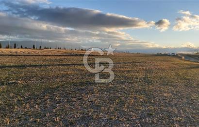 Afyon-Dazkırı Esentepe Mah.Kepezaltı Mevkiinde Ana Yola Yakın 8.327 m² Satılık Tarla