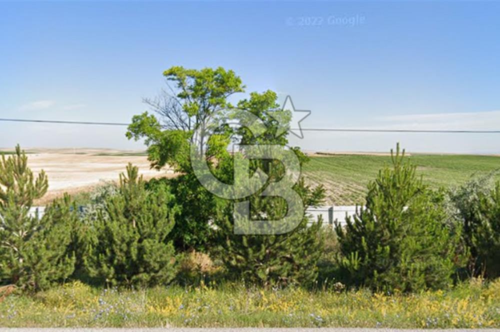 EMİRDAĞ ÜMRANİYE DE 2412 M2 ARSA