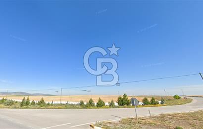 EMİRDAĞ ÜMRANİYE DE 2412 M2 ARSA