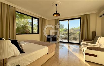 FETHİYE ÜZÜMLÜ'DE SATILIK MÜSTAKİL TAPULU DUBAİ TARZI LÜKS VİLLA