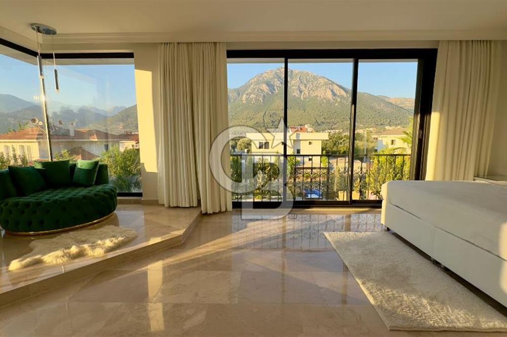 FETHİYE ÜZÜMLÜ'DE SATILIK MÜSTAKİL TAPULU DUBAİ TARZI LÜKS VİLLA