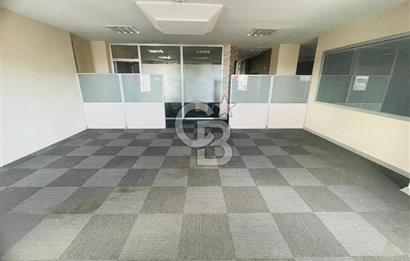 Bostancı Metro da Tabela Değeri Yüksek Kiralık 400 m2 Ofis Katı
