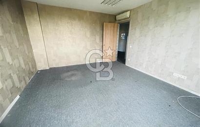 Bostancı Metro da Tabela Değeri Yüksek Kiralık 400 m2 Ofis Katı