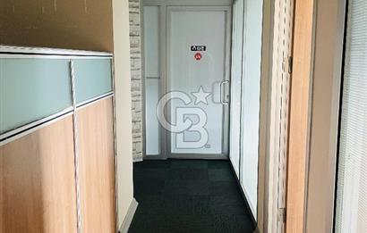 Bostancı Metro da Tabela Değeri Yüksek Kiralık 400 m2 Ofis Katı