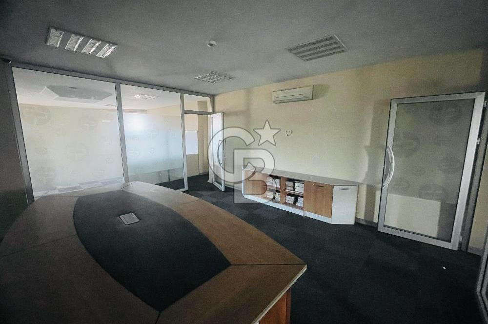 Bostancı Metro da Tabela Değeri Yüksek Kiralık 400 m2 Ofis Katı