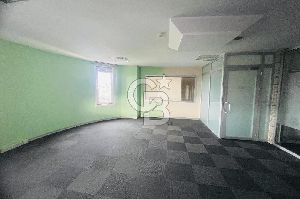 Bostancı Metro da Tabela Değeri Yüksek Kiralık 400 m2 Ofis Katı
