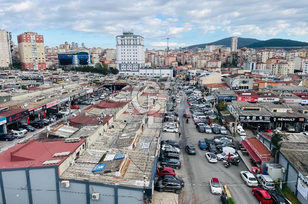 Bostancı Metro da Tabela Değeri Yüksek Kiralık 400 m2 Ofis Katı