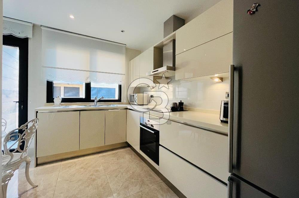 Suadiye Teknik Yapı Sahil Sitesi'nde Lüks Eşyalı Kiralık Daire