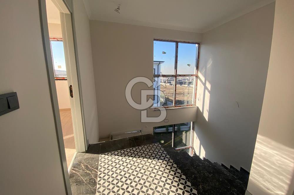 6 VİLLALIK SİTEDE SIFIR 4+1 ŞAHSİ KAPALI OTOPARKLI ÇİFT BALKONLU