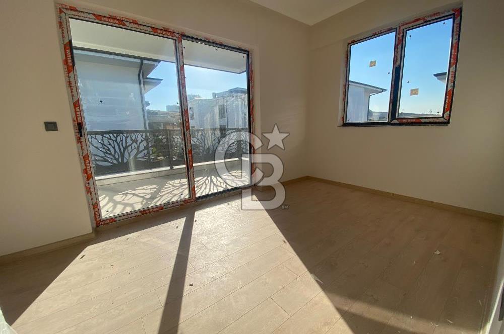 6 VİLLALIK SİTEDE SIFIR 4+1 ŞAHSİ KAPALI OTOPARKLI ÇİFT BALKONLU