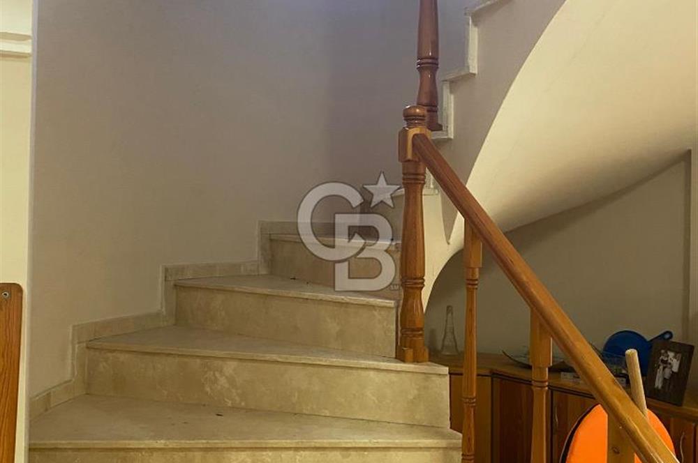 EVONA'DAN GÜZELYURT MAHALLESİ AZINÇER SİTESİ 4+1 SATILIK VİLLA