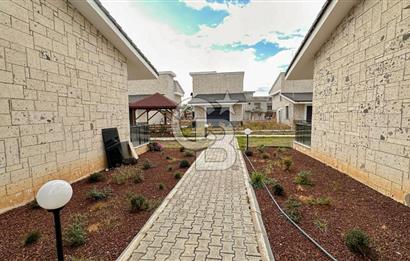 EVONA GAYRİMENKULDEN GENİŞ SATILIK FIRSAT 4+1 VİLLA