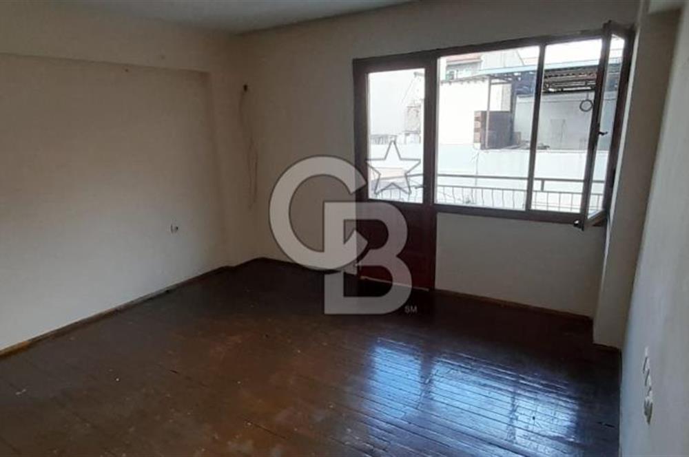 BAYRAKLI FUAT EDİP BAKSİ MAH. 2+1 ZEMİN ÜSTÜ 1.KAT KLASİK DAİRE