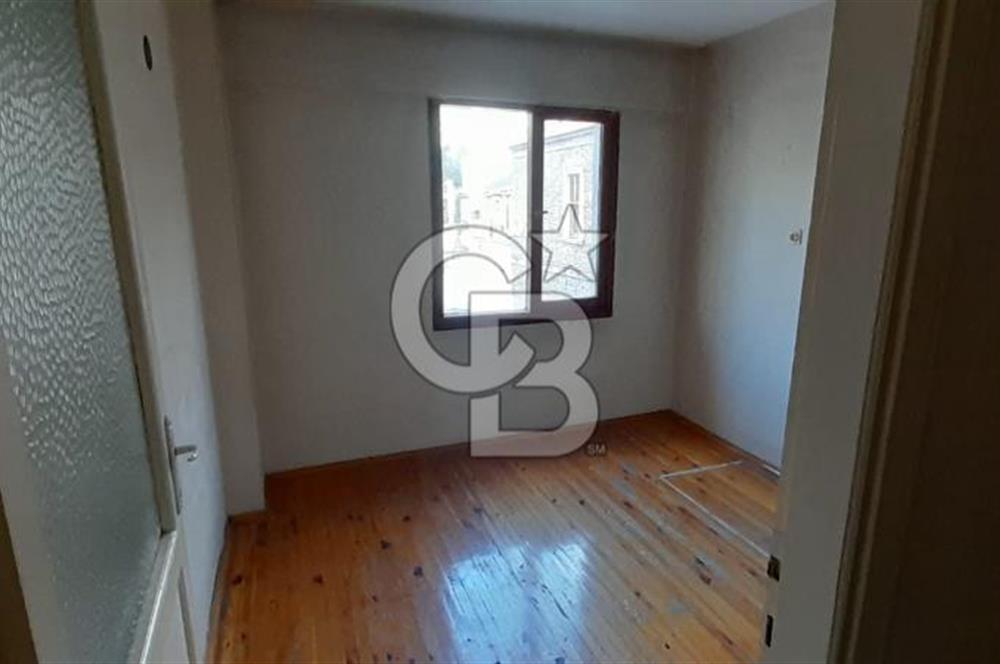 BAYRAKLI FUAT EDİP BAKSİ MAH. 2+1 ZEMİN ÜSTÜ 1.KAT KLASİK DAİRE