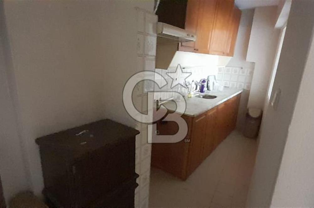 BAYRAKLI FUAT EDİP BAKSİ MAH. 2+1 ZEMİN ÜSTÜ 1.KAT KLASİK DAİRE