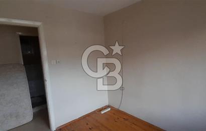 BAYRAKLI FUAT EDİP BAKSİ MAH. 2+1 ZEMİN ÜSTÜ 1.KAT KLASİK DAİRE