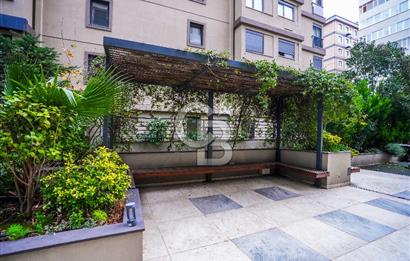 ADDEBOSTAN'DA 7/24 GÜVENLİK SİTEDE SATILIK 3+1 DAİRE