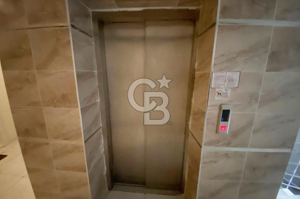 CADDE ÜZERİ/ASANSÖRLÜ/3+1/GENİŞ/KULLANIŞLI/ALICISINI BEKLİYOR !!