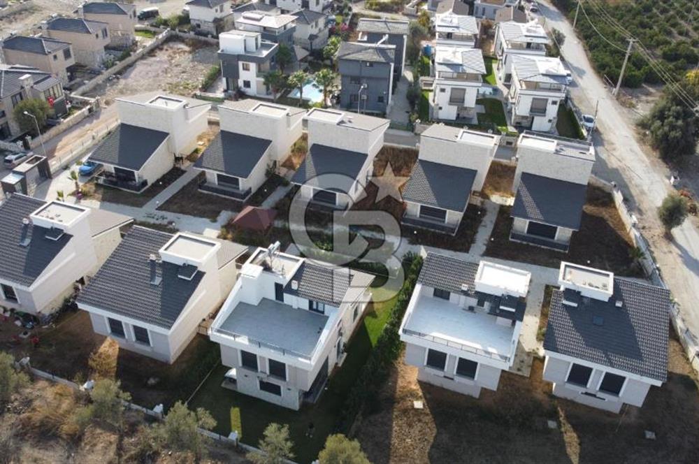 EVONA GAYRİMENKULDEN GENİŞ SATILIK FIRSAT 4+1 VİLLA