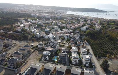 EVONA GAYRİMENKULDEN GENİŞ SATILIK FIRSAT 4+1 VİLLA