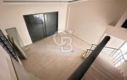 EVONA GAYRİMENKULDEN GENİŞ SATILIK FIRSAT 4+1 VİLLA