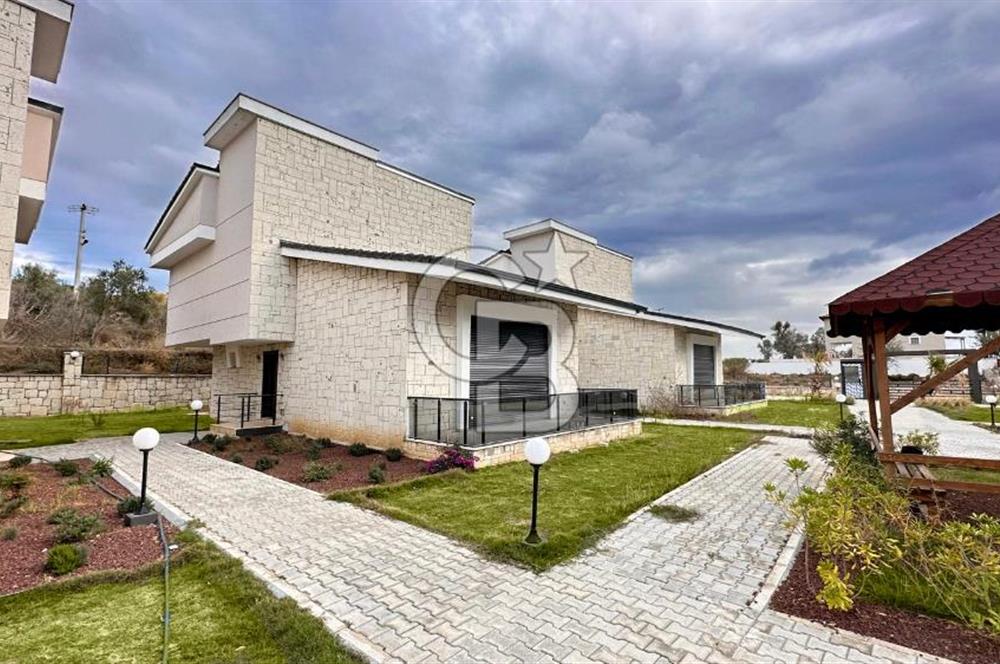 EVONA GAYRİMENKULDEN GENİŞ SATILIK FIRSAT 4+1 VİLLA