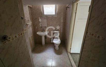 MENEMEN ÇARŞI MERMERLİ MAHALLESİNDE SATILIK ARA KAT 2+1 DAİRE