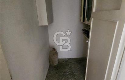 MENEMEN ÇARŞI MERMERLİ MAHALLESİNDE SATILIK ARA KAT 2+1 DAİRE