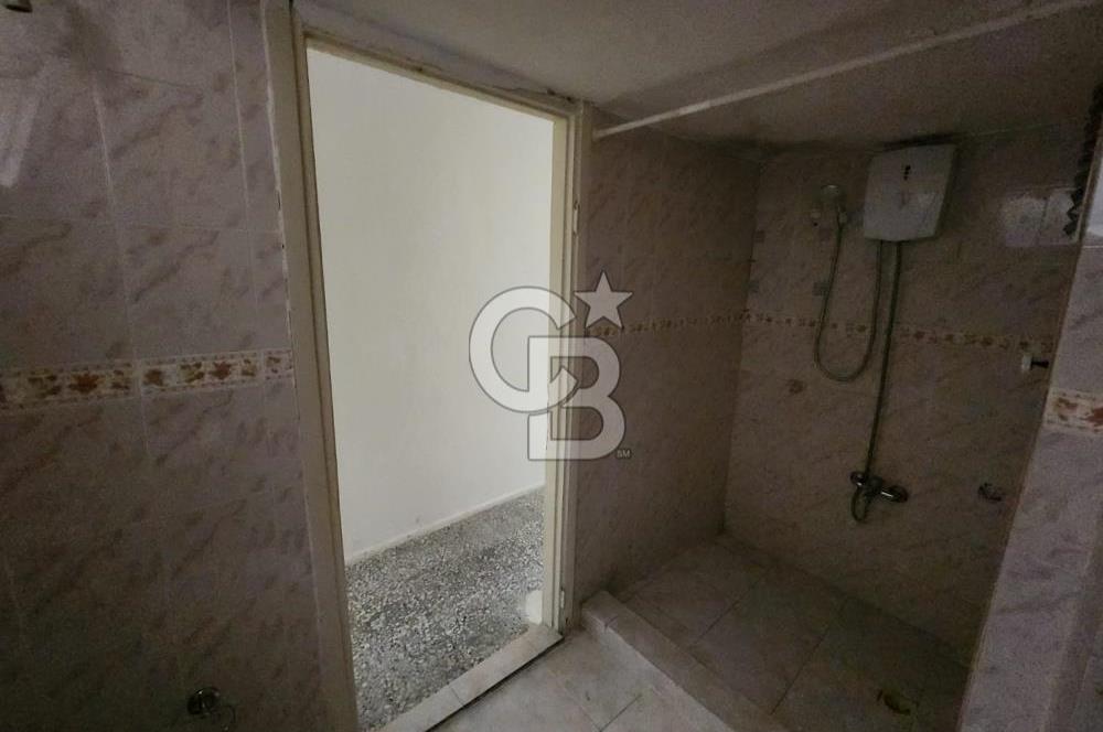 MENEMEN ÇARŞI MERMERLİ MAHALLESİNDE SATILIK ARA KAT 2+1 DAİRE